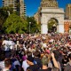 뉴욕시의 대학생과 고등학생들이 워싱턴 스퀘어로 행진을 했다. 여기서 최소한 두 개의 제너럴 어셈블리가 열렸다. (사진: Stephen O’Byrne)